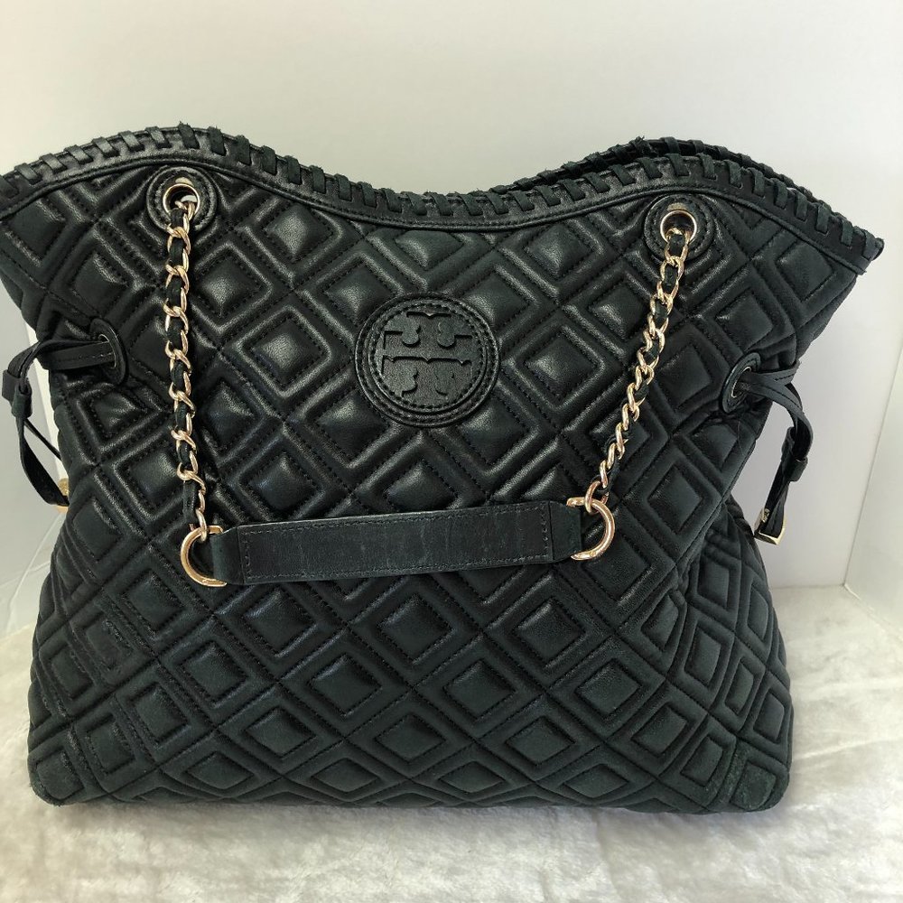 TORY Burch Black Padded Quilted Leather Shoulder Bag